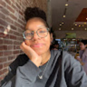 Meet your Posher, Zurae